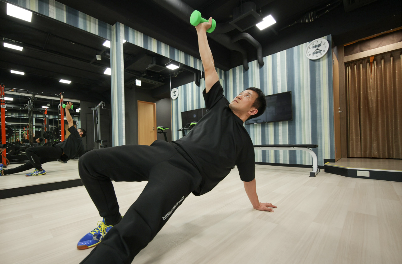 卯田トレーナーの一人トレーニング写真